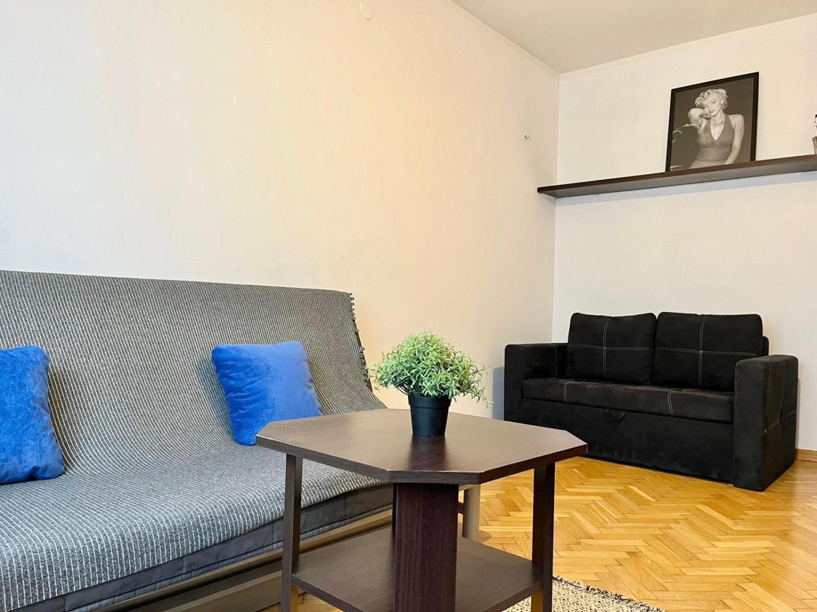 Apartment Center